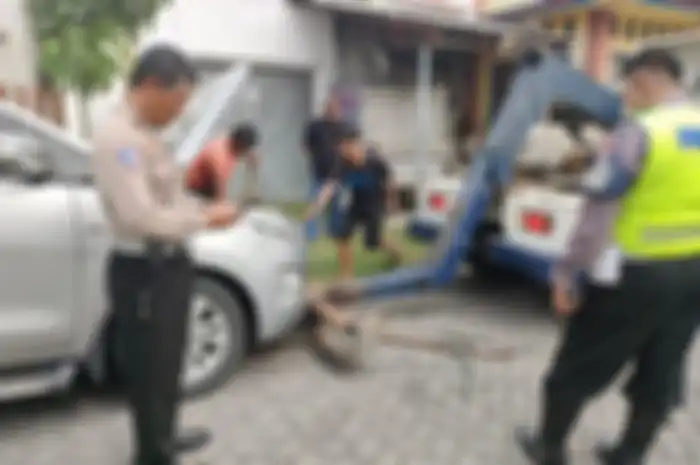 Mobil pelaku tabrak lari terhadap anaknya jadi korman amum masa