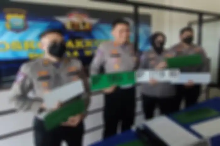 Pemberlakuan pelat nomor hijau di wilayah ini disampaikan polisi.