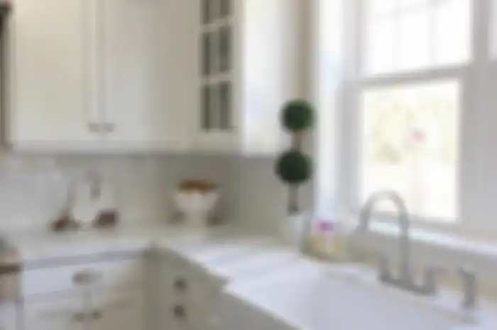 Begini caranya agar desain dapur kecil menjadi semakin efisien. Foto hasilnya langsung ditiru tetangga. 