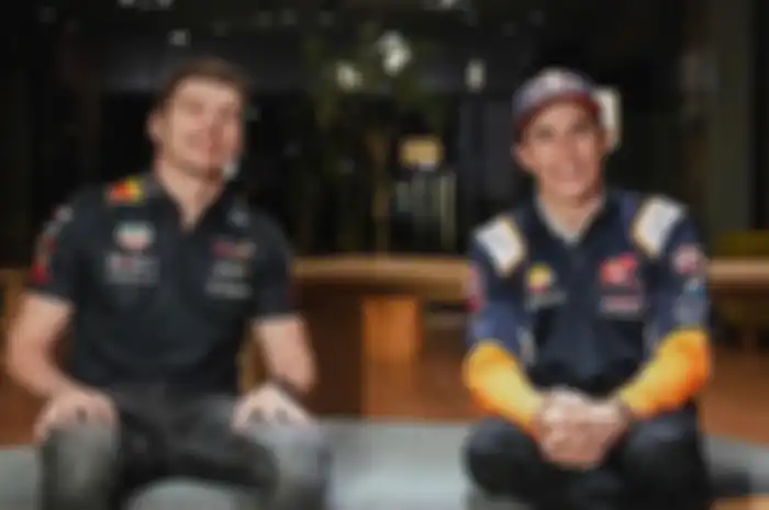 Pembalap F1, Max Verstappen bertemu Marc Marquez di Jepang. Diskusi dua pembalap muda juara dunia yang menggunakan mesin Honda.