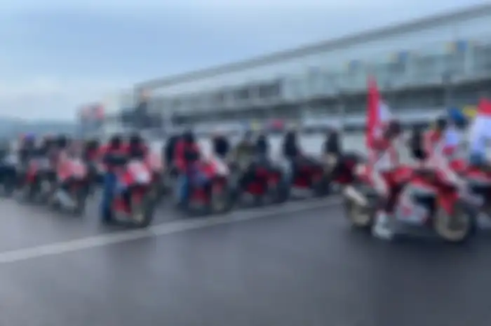 Andi GIlang dan 90 Bikers Komunitas Honda gelar CBR Trackday di sirkuit Mandalika.