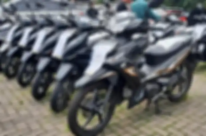 Ilustrasi lelang motor bebek.