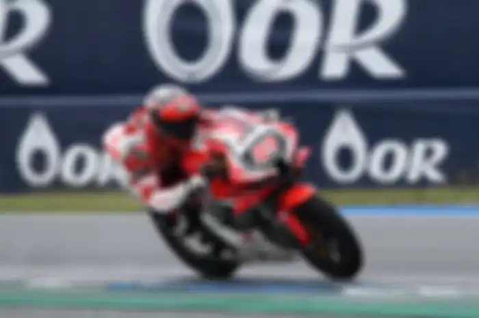 Dengan Honda CBR600RR yang masuk homologasi WSBK, sudah seharusnya AHRT bisa pentas di balap dunia. Apalagi sudah juara Asia. 