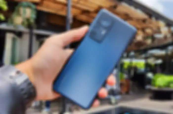 Ilustrasi klaim garansi HP Xiaomi, On pict: Xiaomi 12T 5G