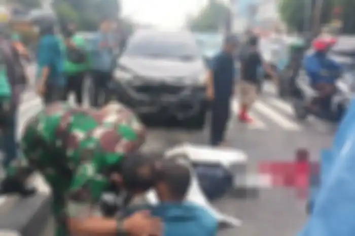 Pemotor anggota TNI tewas setelah diseruduk Toyota Avanza di Kramat Jati