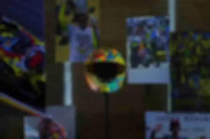 Helm AGV bertanda tangan Valentino Rossi