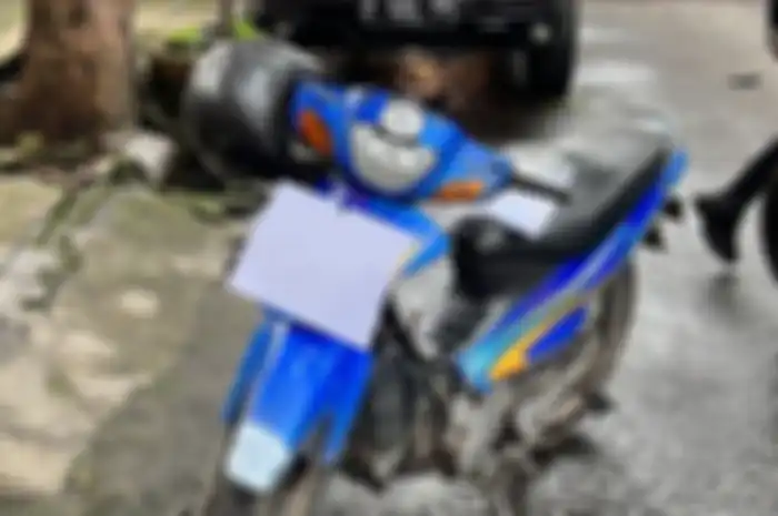Suzuki Shogun diduga milik pelaku bom bunuh diri di Astanaanyar, Bandung (7/12) mulai beredar.