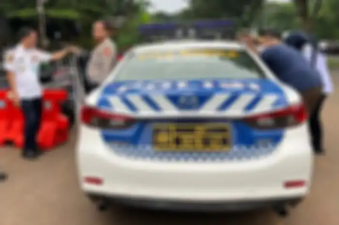 Ilustrasi mobil polisi dilengkapi tilang elektronik mobile atau ETLE mobile. 11 mobil ETLE mobile bakal beroperasi di Jakarta.