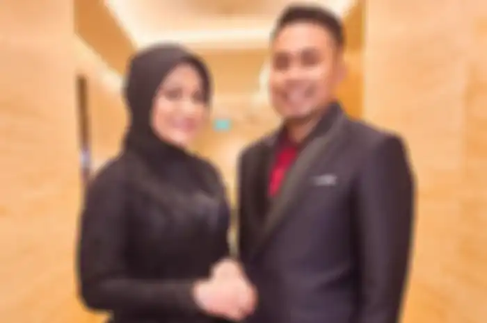 Nathalie Holscher dan sosok pacarnya, Faris.