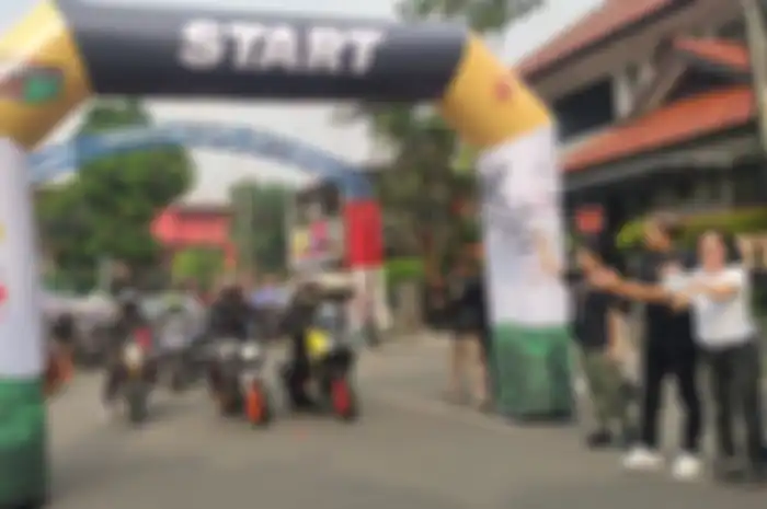 Suasana pelepasan IIMS Motobike Show Year End Riding, 5 motor gaspol turing ke Jawa Tengah.