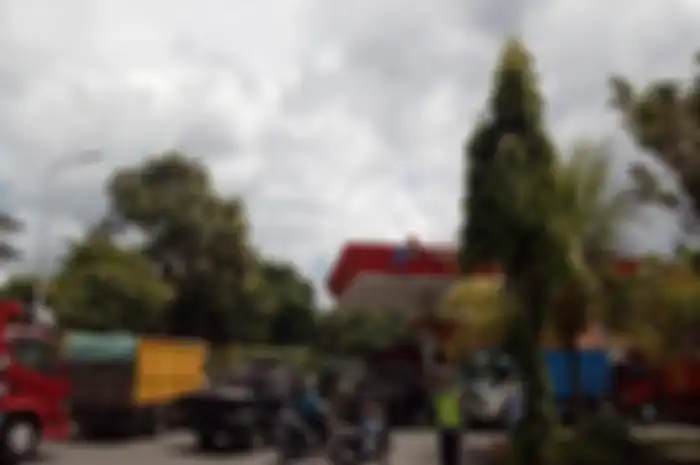 Suasana antrean di SPBU. Kelangkaan Pertalite dan Solar di Bali masih terjadi, pelaku pariwisata minta Pertamina lakukan ini.