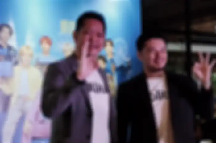 Edward Kilian Suwignyo, CMO BliBli (Kiri) dan Head of Campaign BliBli, Wilson Kiantoro (Kanan), saat adakan konferensi pers BliBli Histeria Spektakuler 12.12, Senin (12/12).