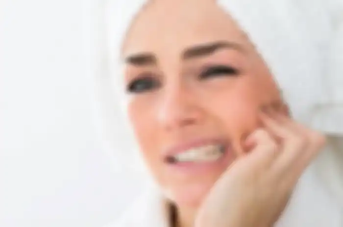 Jangan Langsung ke Dokter, Coba Hilangkan Sakit Gigi dengan Cengkeh, Bisa Ringankan Sakit Kepala Juga!
