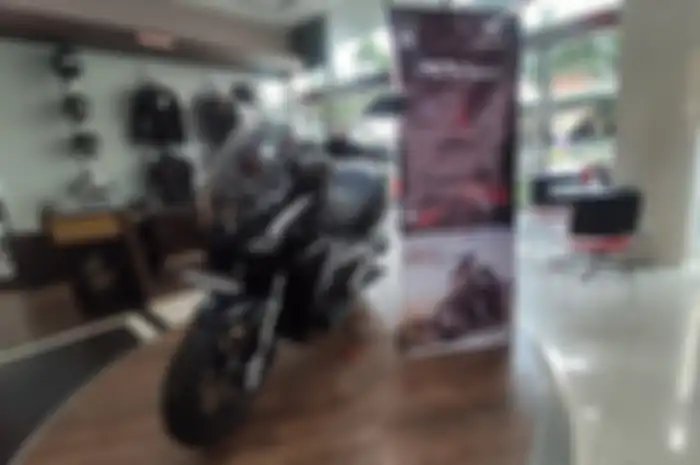 Ilustrasi motor baru Honda ADV 160. Sebelum beli motor baru wajib paham garansi apa yang didapat.