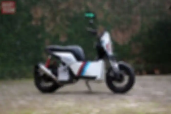 Motor matic Yamaha NMAX bisa jadi motor custom. Seperti garapan Batakastem ini.