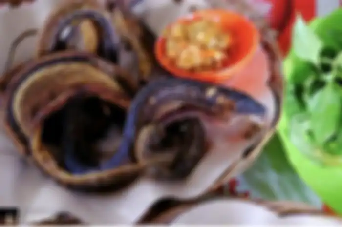 Ada 6 tempat wisata kuliner yang menyajikan sarapan enak di Jogja. Intip foto menunya yang selalu ramai dibeli. 
