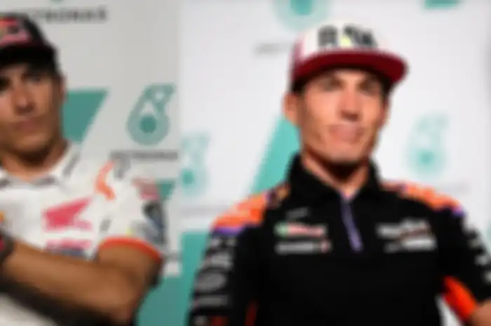 Marc Marquez (kiri) dan Aleix Espargaro (kanan) pembalap tercepat dan terlama yang gasak kemenangan pertama di kelas premier MotoGP