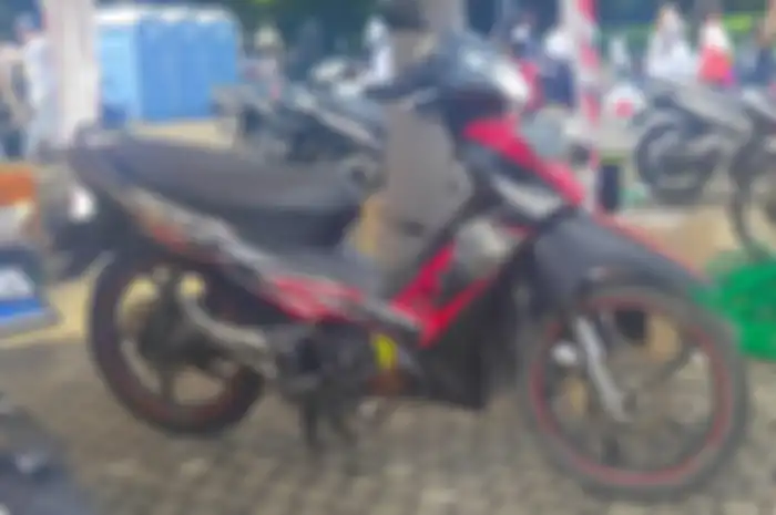 Konversi motor listrik Honda Supra X 125 oleh BRT