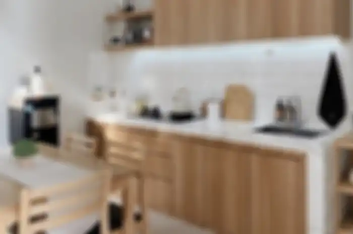 Senangnya hati pemilik rumah minimalis melihat foto kabinet dapur kinclong lagi. Begini cara bersihkan jamur yang bandel. 