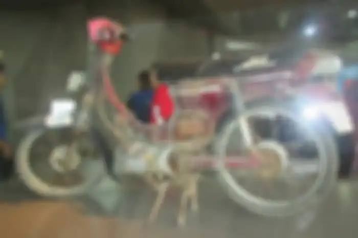 Motor 2-tak Suzuki jadi saksi bisu bencana tsunami Aceh tanggal 26 Desember 2004 lalu.