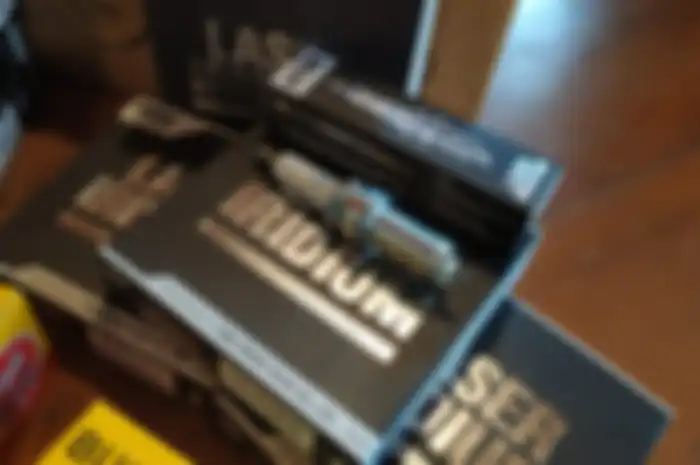 Busi NGK Laser iridium. Bisa tahan sampai 50.000-100.000 km atau sekitar 3-4 tahun pemakaian. 