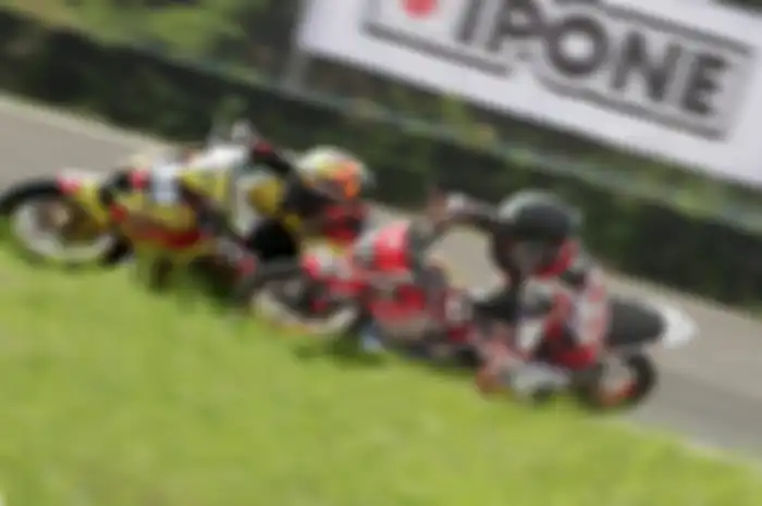 Honda Supra GTR dan Honda Sonic di Kejurnas Motoprix dan Kejurnas Onerix punya karakter yang berbeda. 