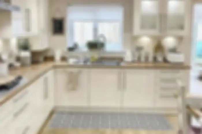 Foto tampilan dapur sempit tetap raji jali berkat 5 trik nujarab ini. Cocok buat ditiru ibu-ibu pemilik rumah minimalis. 