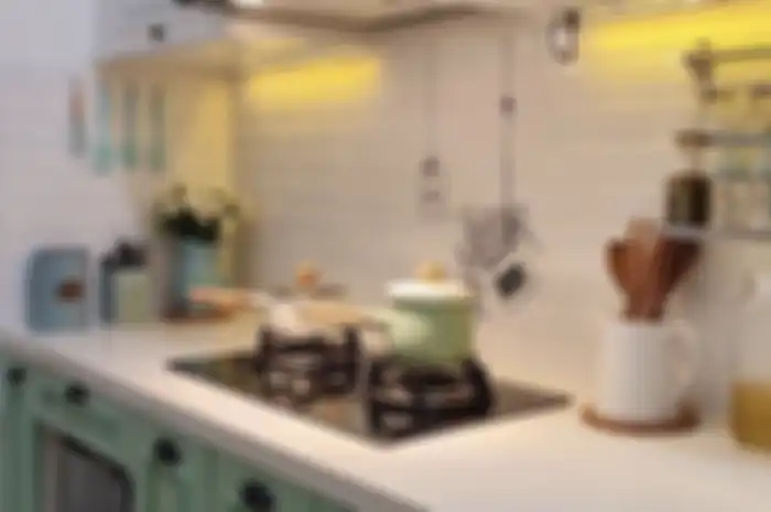 Tampilan foto dapur mungil yang terlihat kotor ternyata karena 3 hal sepele ini. Begini cara membersihkannya.