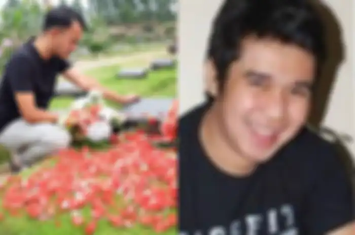 Ruben Onsu saat berziarah ke makam Olga Syahputra