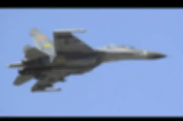 J-11 Jet tempur andalan China 