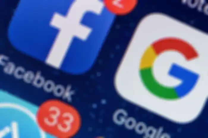 Logo Facebook dan Google