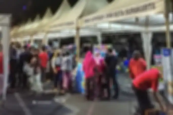 Jika mencari tempat wisata hits di Solo Jawa Tengah, Pasar Malam Ngarsopuro cocok dikunjungi. Lihat yuk foto aestheticnya.