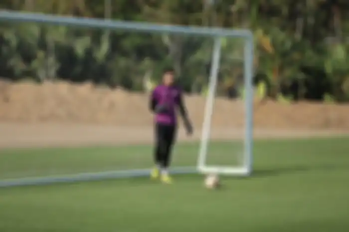 Kiper timnas Indonesia Nadeo Argawinata di Piala AFF 2022.