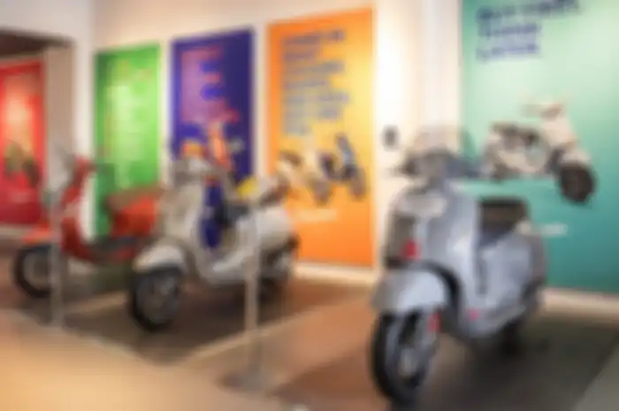Ilustrasi harga motor Vespa bulan Januari 2023.