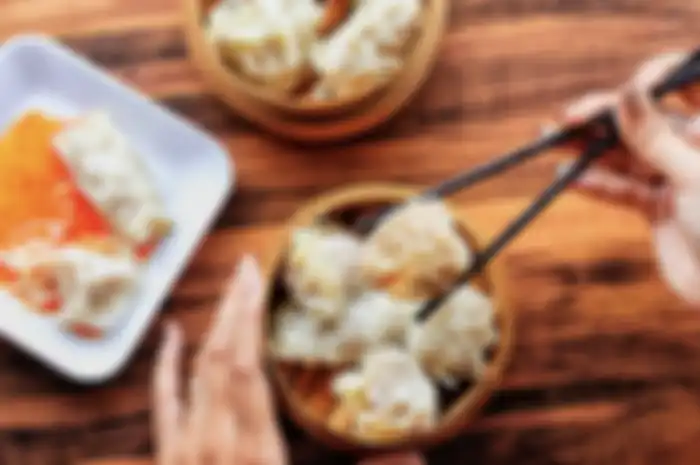 Cari makan enak saat Imlek di Pasar Gede Solo bisa mencicpi tempat wisata kuliner ini.