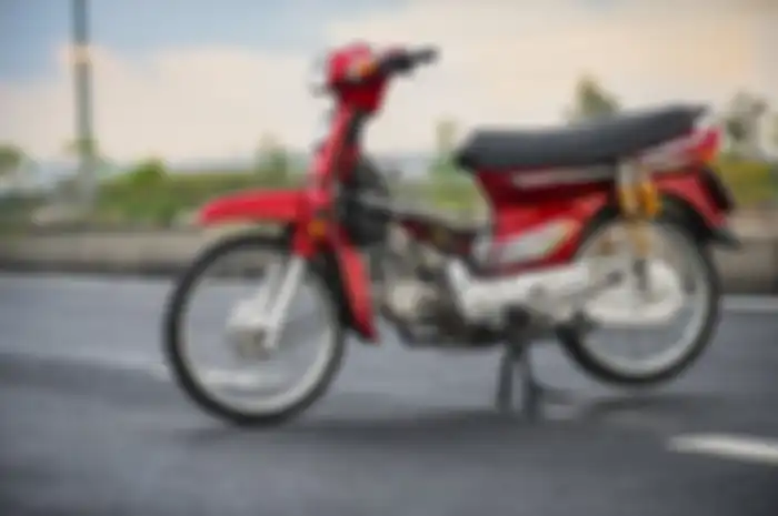 Motor modifikasi Honda Astrea Prima versi Vietnam alias Honda Dream.