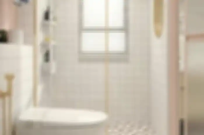 Foto kamar mandi yang terlihat tetap kinclong bikin bangga pemilik rumah minimalis. Dua bahan dapur ini solusinya.