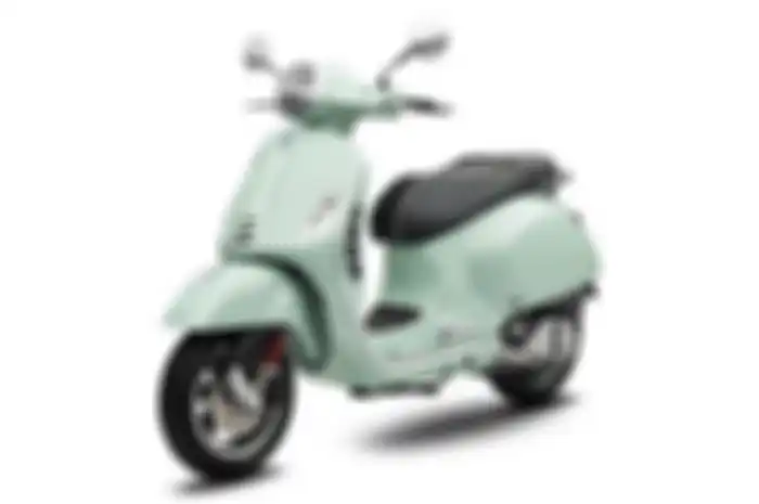 Ilustrasi harga motor Vespa GTS SUper 150 bulan Januari 2023.