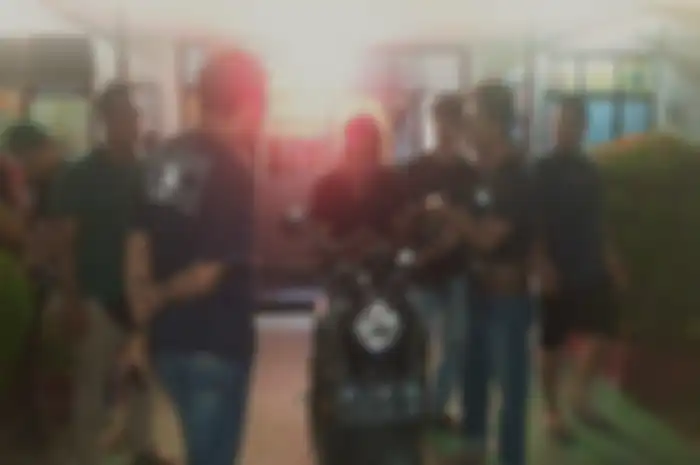 Seorang polisi gadungan membawa kabur motor Yamaha Fino berhasil ditangkap aparat.