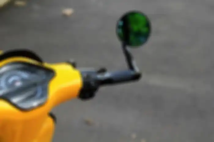 Ilustrasi spion motor model bar end.