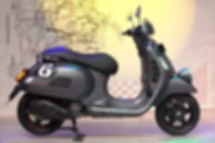 Ilustrasi harga motor Vespa GTV Sei Giorni II bulan Januari 2023.
