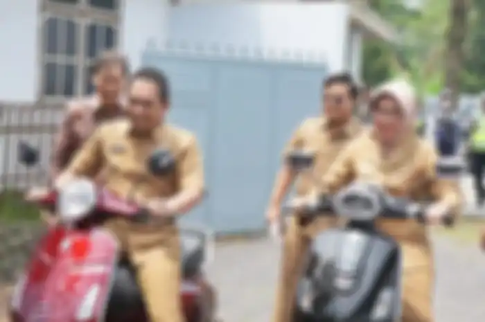 Bupati dan Wakil Bupati menjajal langsung motor listrik prestige