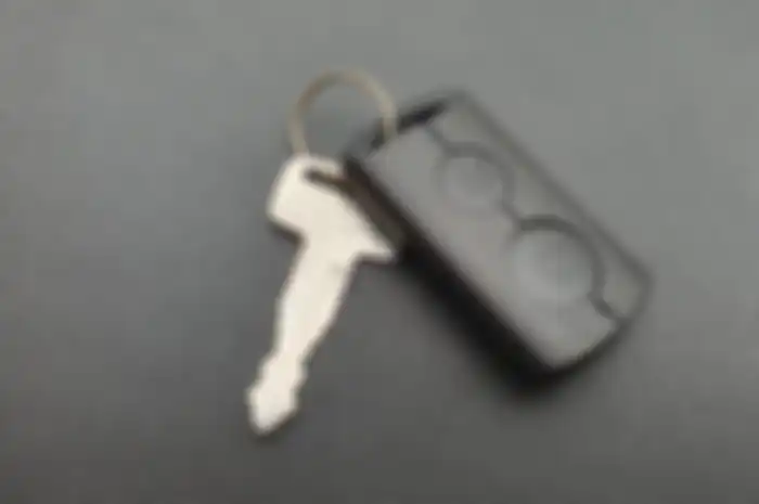 Yamaha Grand Filano sudah memakai keyless, namun masih dilengkapi anak kunci biasa. Untuk apa tuh?