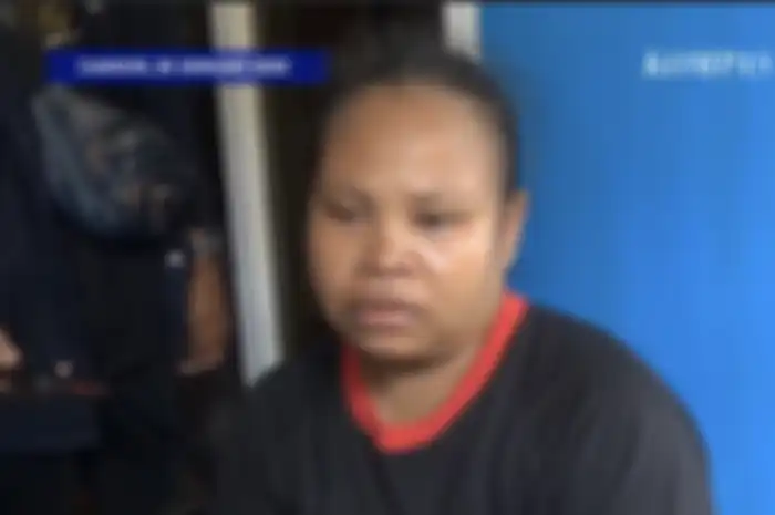 Iis Suryati, istri keempat Wowon tersangka kasus pembunuhan berantai yang tak ikut dibunuh suaminya. 
