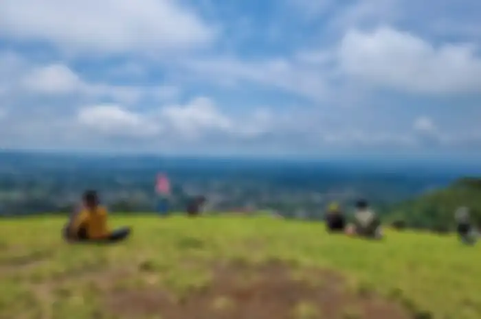 Foto suasana Bukut Teletubbies di Kemuning, Karanganyar.