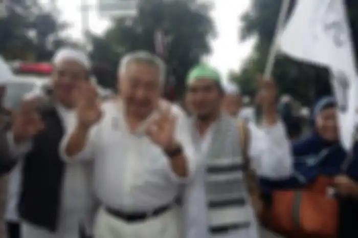 Lieus Sungkharisma saat mengikuti acara bersama aktivis Islam. Pernah kena labrak karena salah kutip fakta Habib Rizieq.