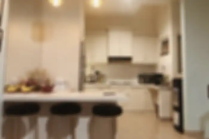 Foro desain dapur kecil yang tampak lebih cantik usai diubah dengan cara murah. Duit belanja jadi aman.