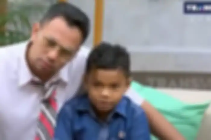 Sosok Raffi Ahmad dan nono.