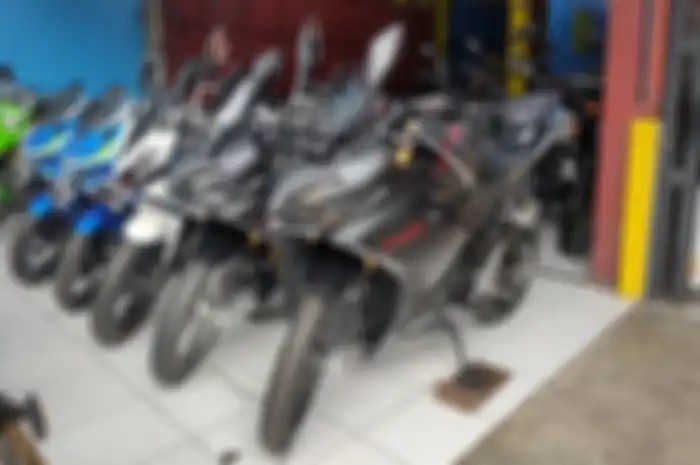 (ILUSTRASI) Motor murah tipe sport kondisi bekas, cocok untuk lebaran 2024.
