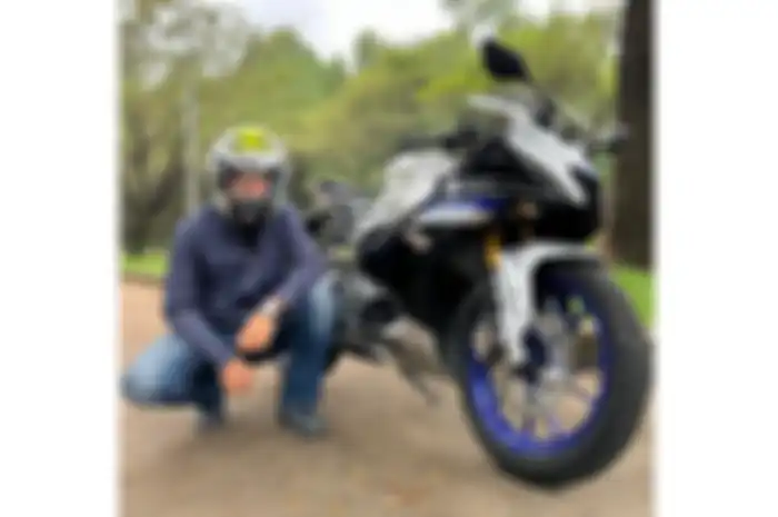 Motor sport Yamaha All New R15M Connected ABS jadi motor impian biker penerbang.